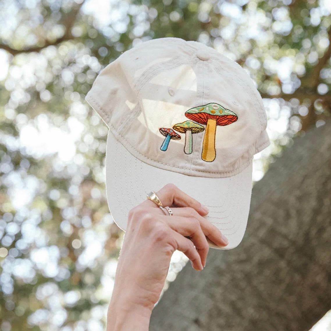 'All Caps' Mushroom Growing Kit & Baseball Cap Gift Set